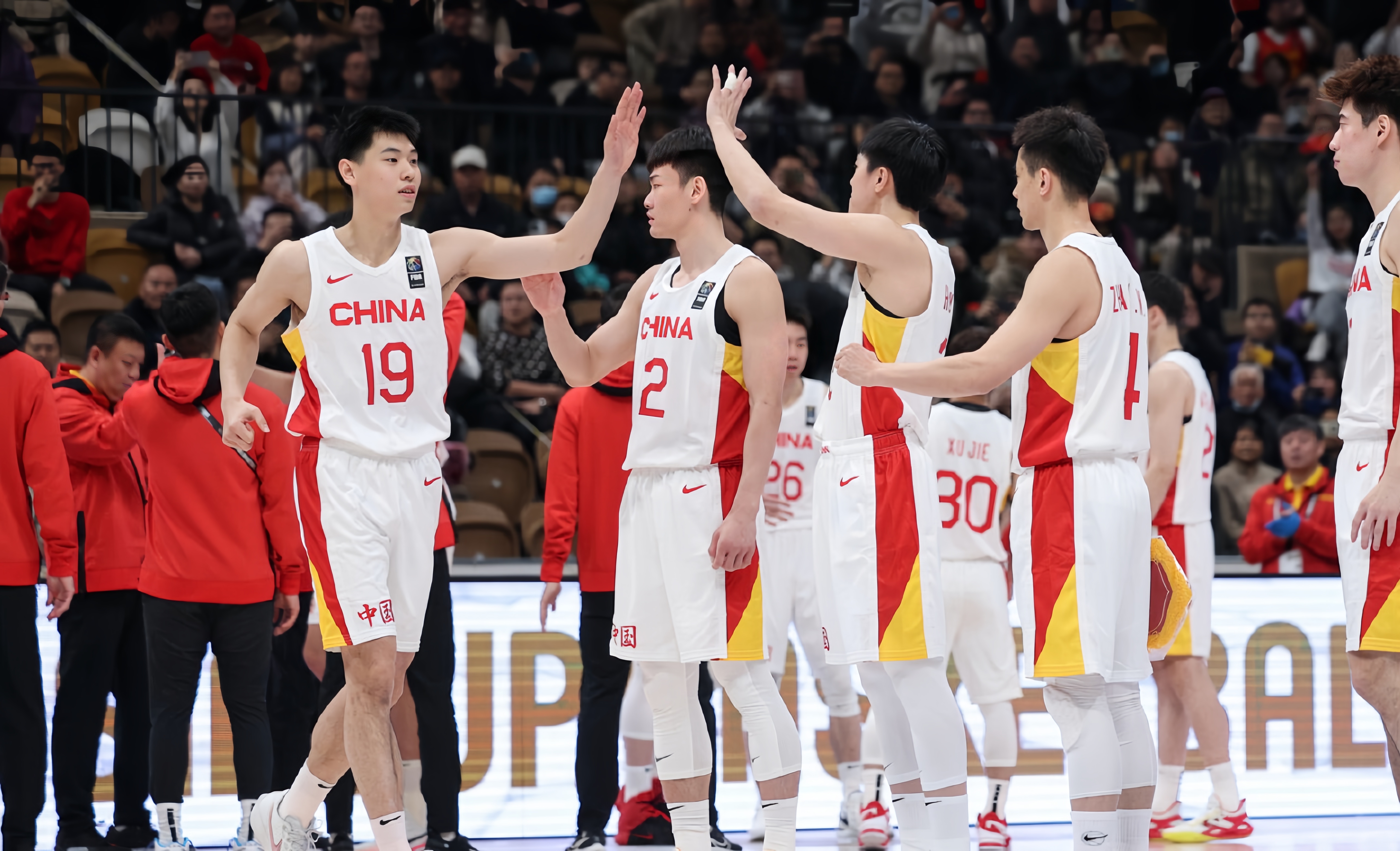 赛地聚焦:NBA常规赛加时末段热度飙升;阿贾克斯再遭质疑;引发热议;赛程密集仍需轮换的简单介绍 赛地聚焦:NBA常规赛加时末段热度飙升;阿贾克斯再遭质疑;引发热议;赛程密集仍需轮换的简单介绍
