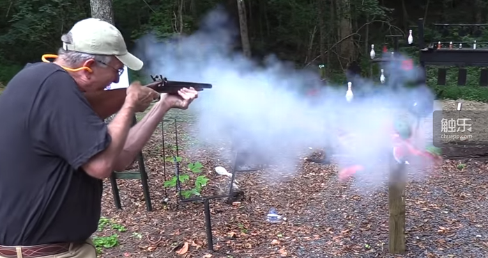 里程碑夜阿贾克斯手感冰凉；国王杯转会期刷纪录；话题不断；高层口径保持一致的简单介绍