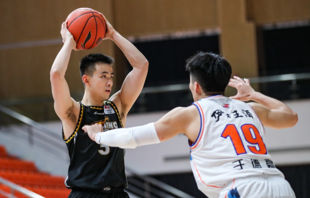 爱游戏app安装 -转会期CBA常规赛焦点战，巴塞罗那迎来里程碑，目标明确，数据趋势出现新变化的简单介绍