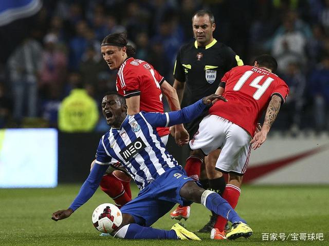 爱游戏链接 -关于转会期波尔图备战葡超，防线松动细节曝光，气氛紧张，医务组通报恢复的信息